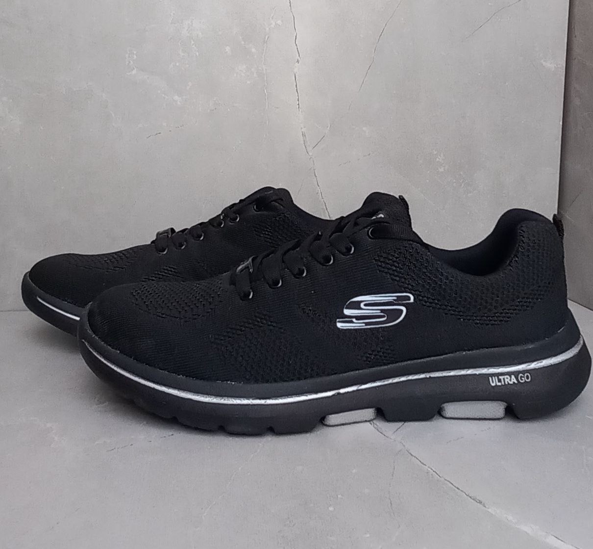 کتونی اسکیچرز الترا مشکی