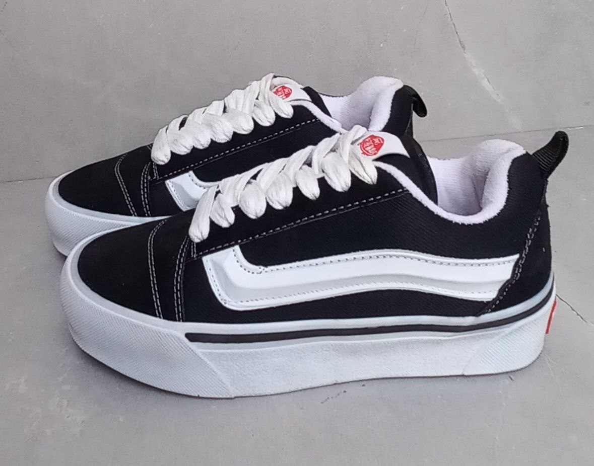 کفش کتونی ونس لژدار سفید مشکی