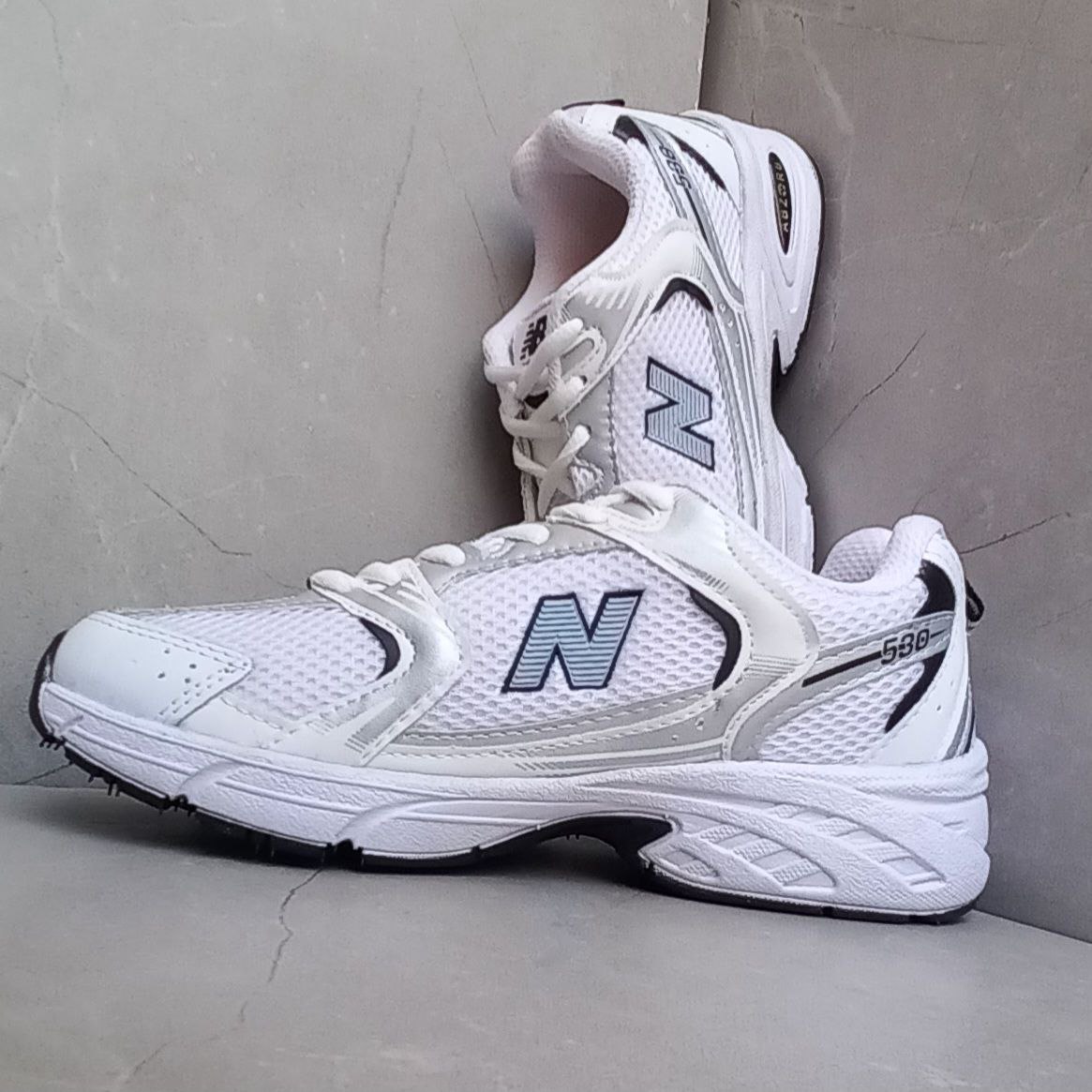 کتونی نیوبالانس 530 سفید