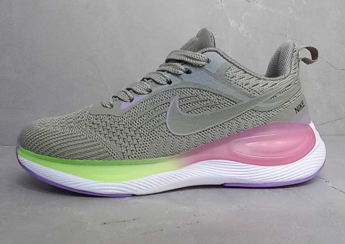 کتونی زنانه نایک سبز