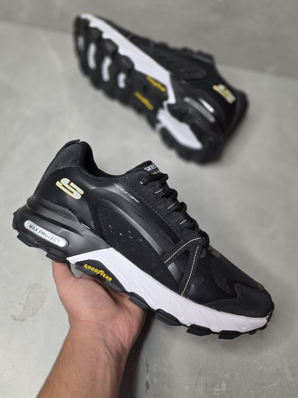 کتونی اسکیچرز مکس پروتک